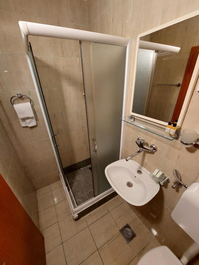Apartmani Dalex Budva Ngoại thất bức ảnh