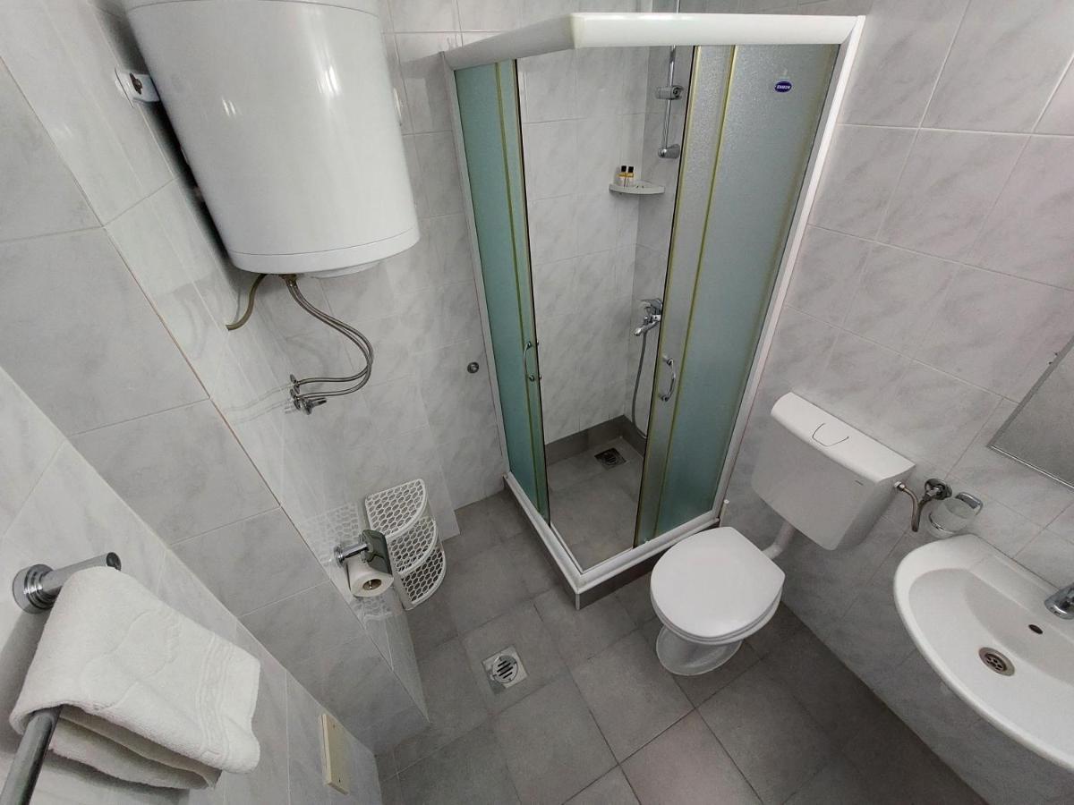 Apartmani Dalex Budva Ngoại thất bức ảnh
